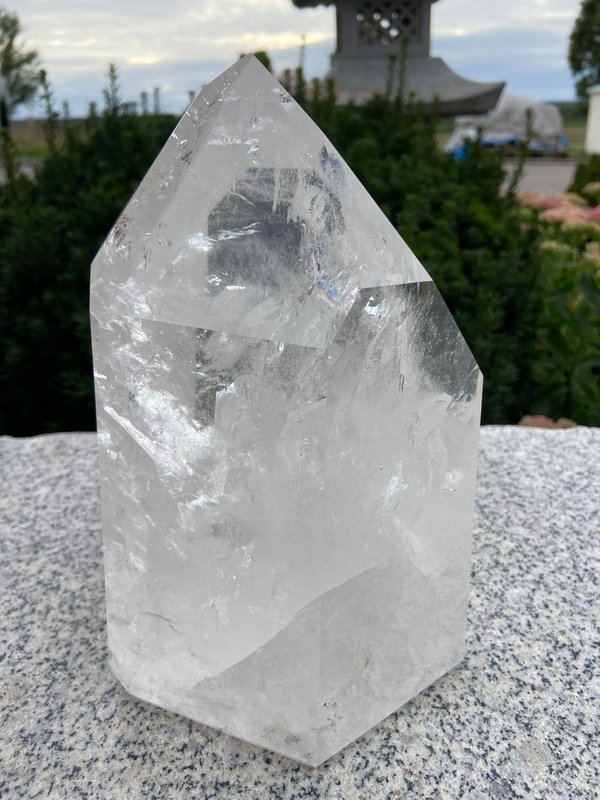 Rock-Crystal-Point