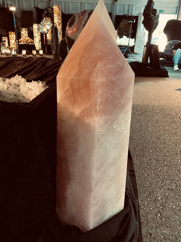Very beautiful rose quartz tip