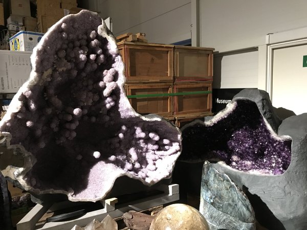 large amethyst druse with agate/amethyst stalactites