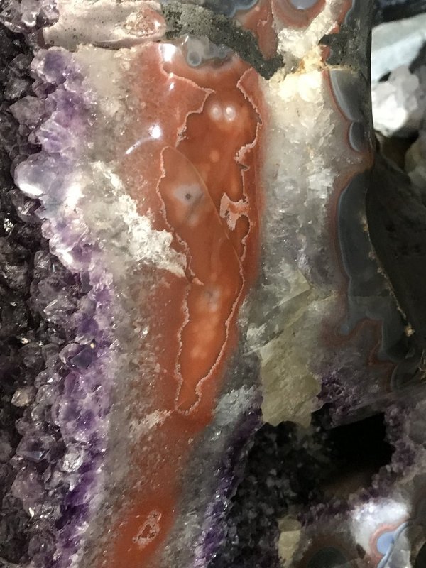 Red-blue agate with amethyst