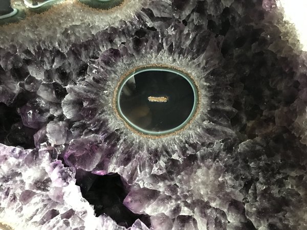 Amethyst bowl with agate eye
