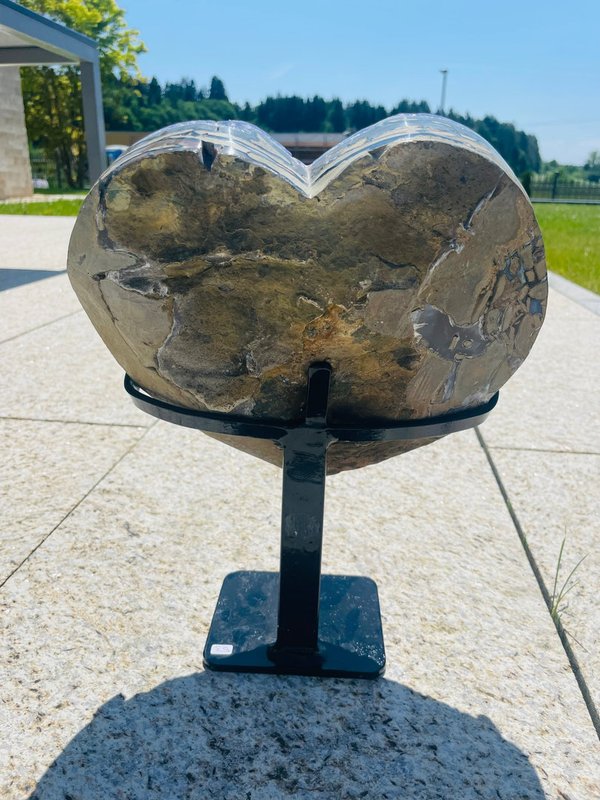 Traumhaft schönes großes Amethyst-Herz aus Uruguay in bester Farbe und Qualität