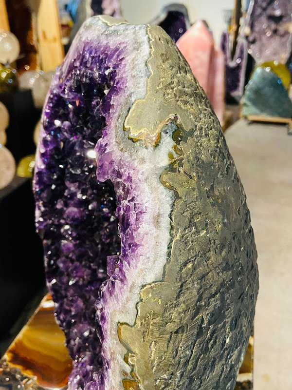 Uruguay amethyst druse with great color and very beautiful shape