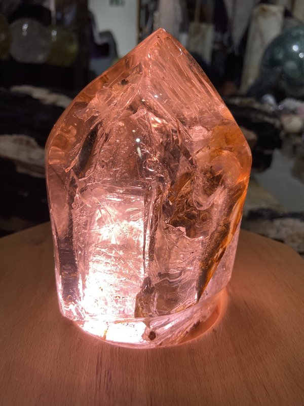 Phantom-Kristall aus Rauchquarz und Amethyst mit beweglichen großen Wasserblasen aus Madagaskar
