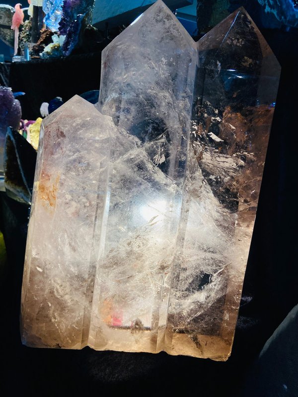traumhafter leicht rauchiger großer Bergkristall-Rauchquarz-Drillingskristall