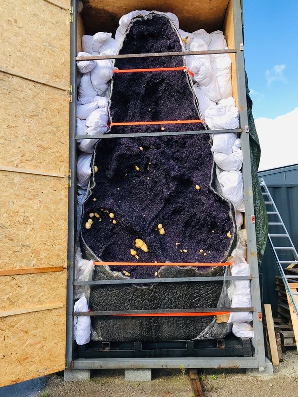 gigantic amethyst druse from Uruguay with 15.000 kg and over 5 m height