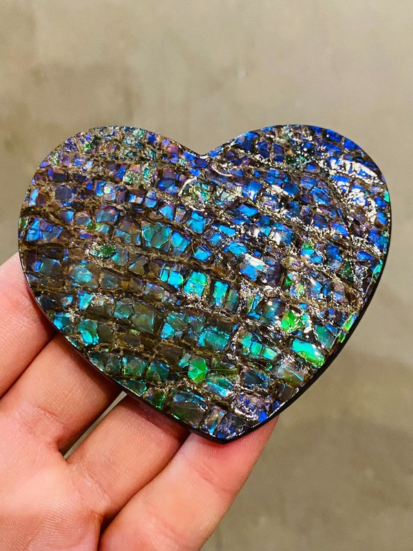 Blue opalescent heart - Ammolite heart