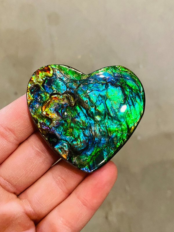 Colorful opalescent heart - Ammolite heart