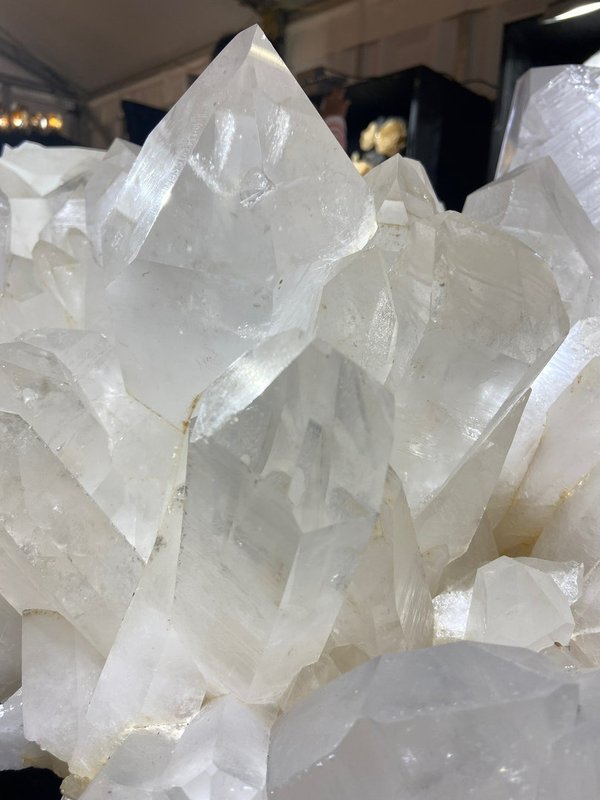 Tolle große Bergkristallgruppe